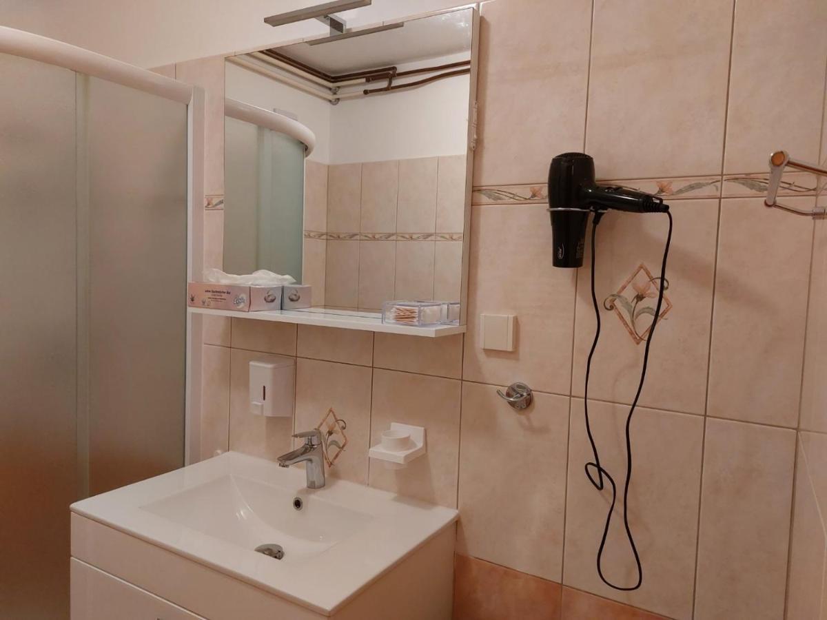 Studio Apartman Viktoria Rabac Esterno foto